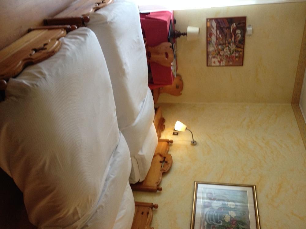 Meuble Villa Neve Cortina dʼAmpezzo Exteriör bild