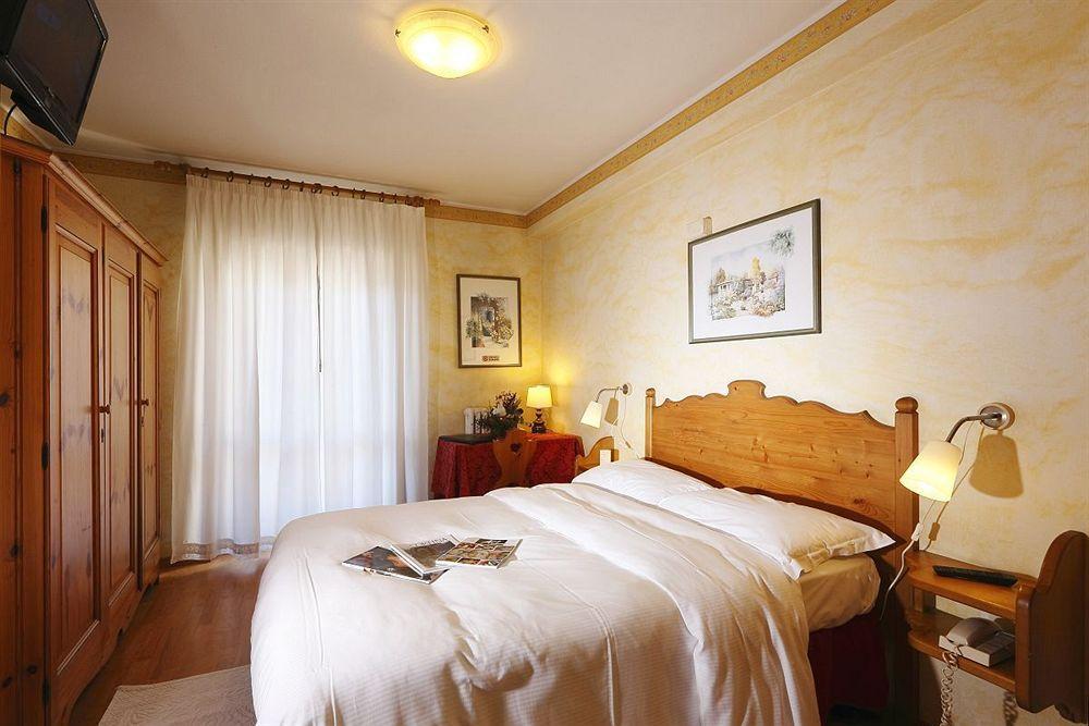 Meuble Villa Neve Cortina dʼAmpezzo Exteriör bild