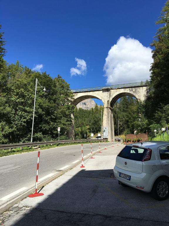 Meuble Villa Neve Cortina dʼAmpezzo Exteriör bild
