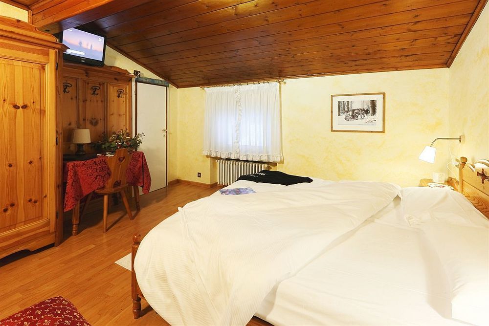 Meuble Villa Neve Cortina dʼAmpezzo Exteriör bild