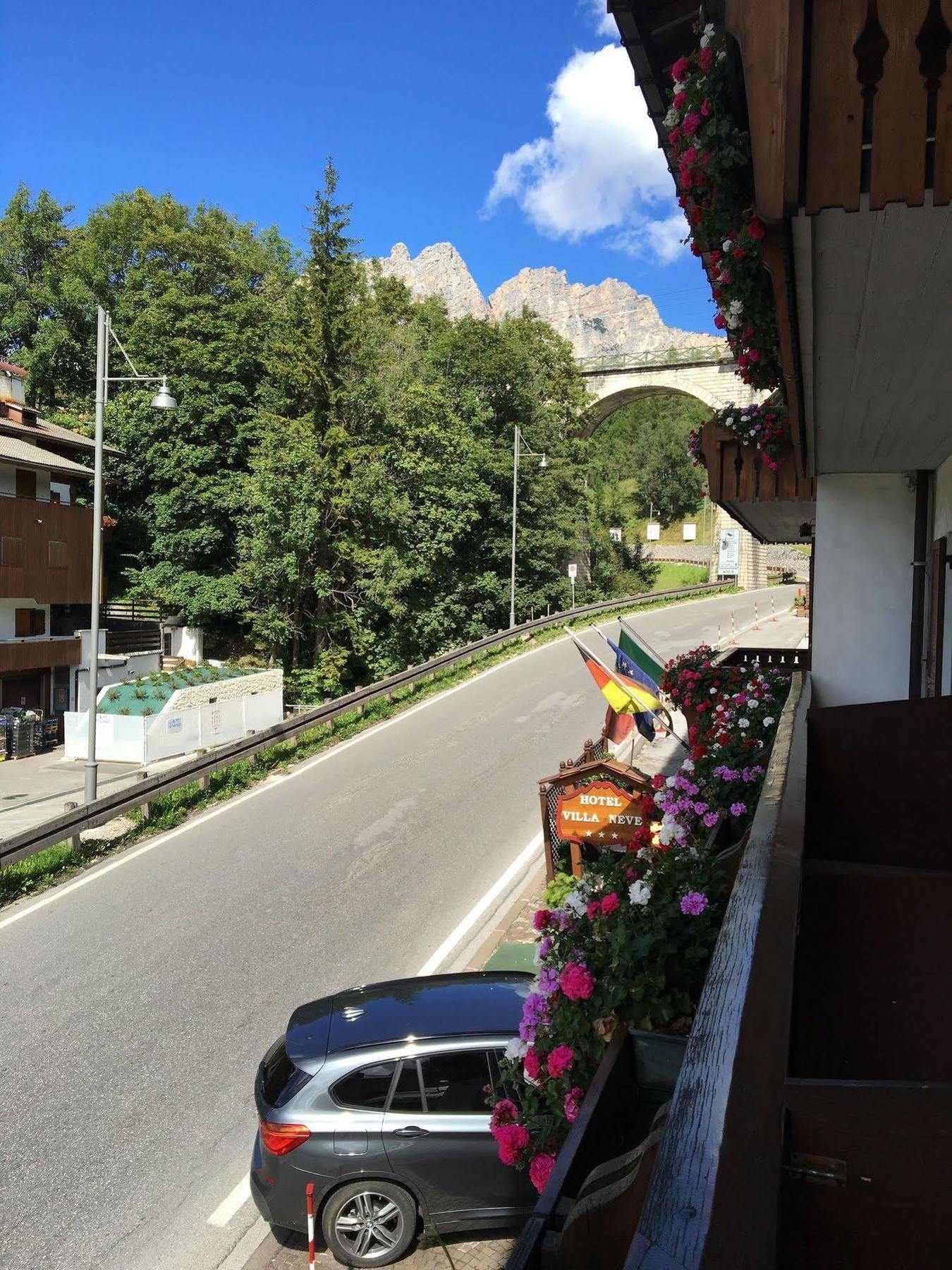 Meuble Villa Neve Cortina dʼAmpezzo Exteriör bild