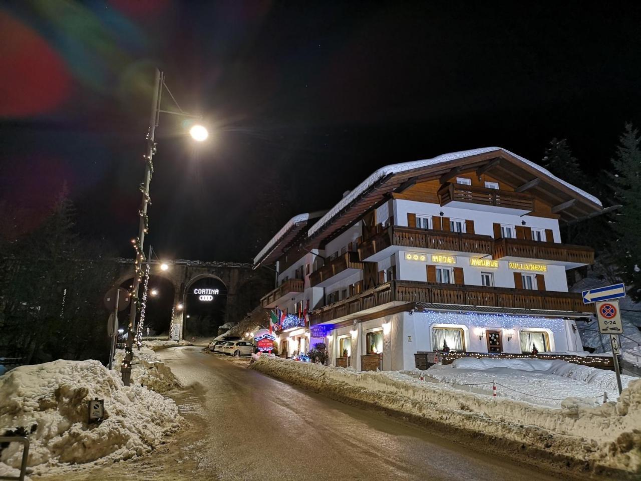Meuble Villa Neve Cortina dʼAmpezzo Exteriör bild